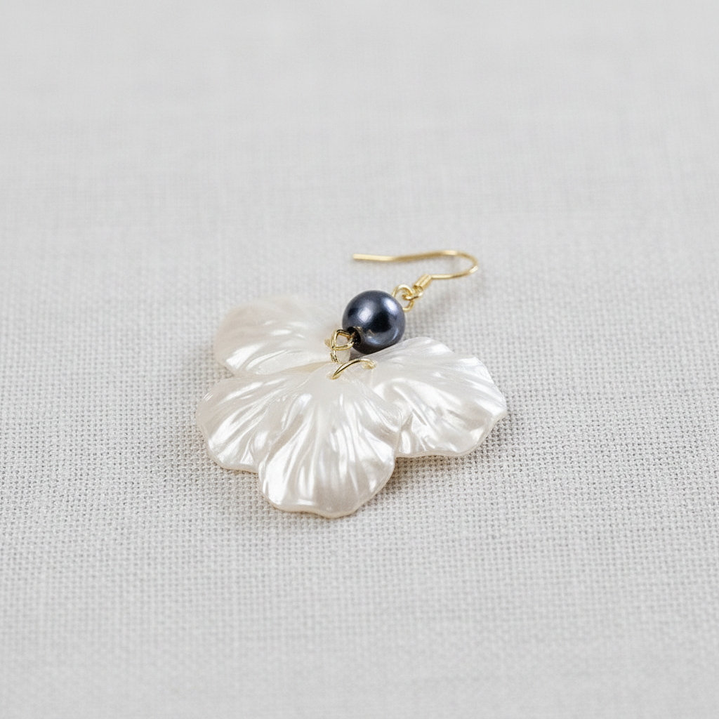 Shell Pearl Drop Earrings