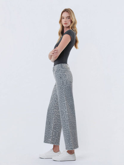 HIGH RISE GREY LEOPARD PRINT CROP