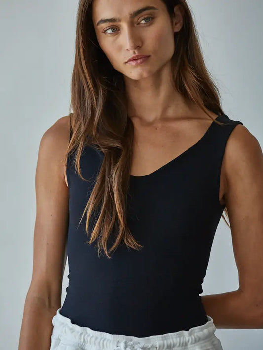 Double Layered Seamless U-V Neck Sleeveless Bodysuit