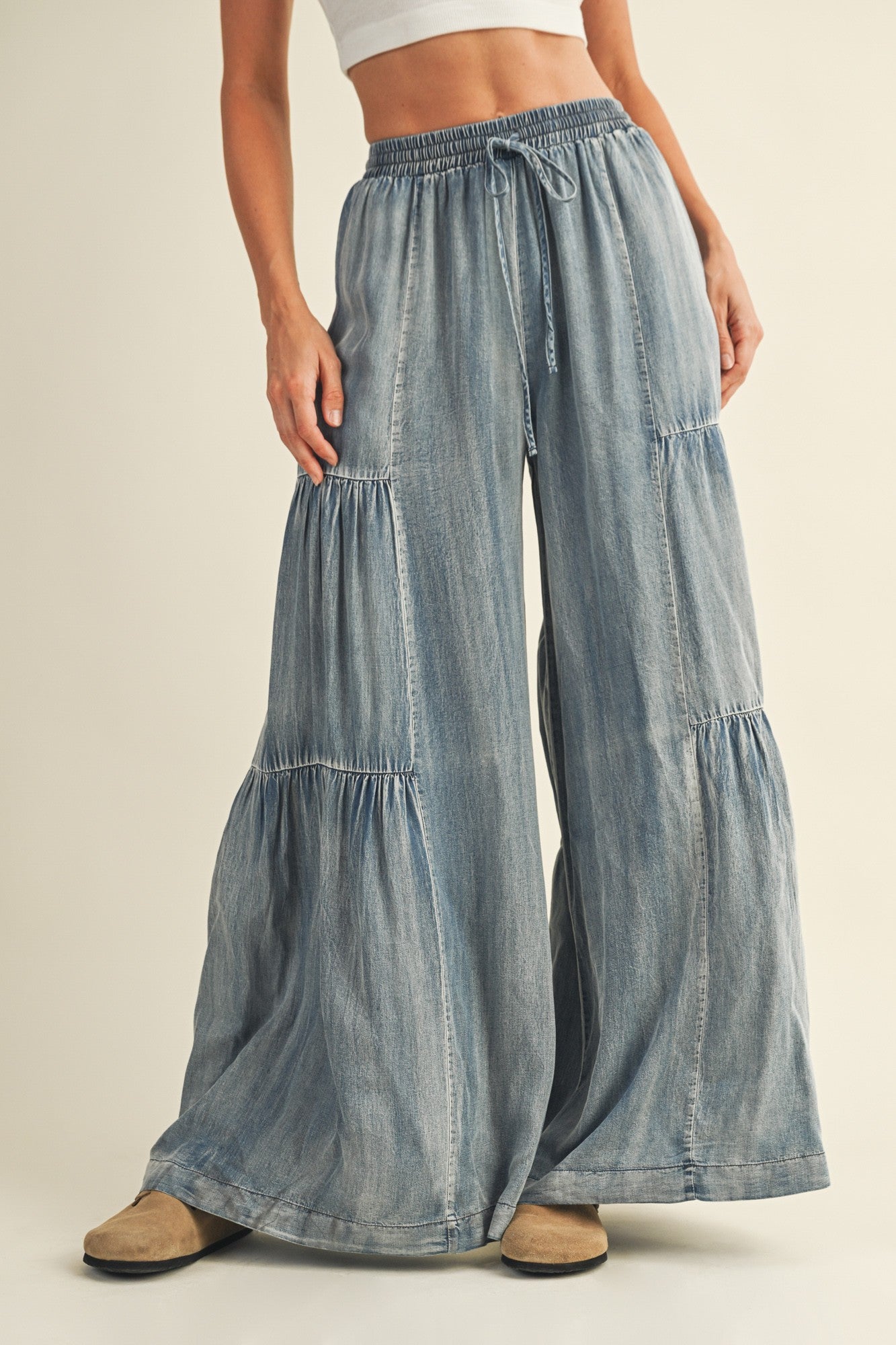 Voluminous Tiered Wide Silhouette Tencel Pant
