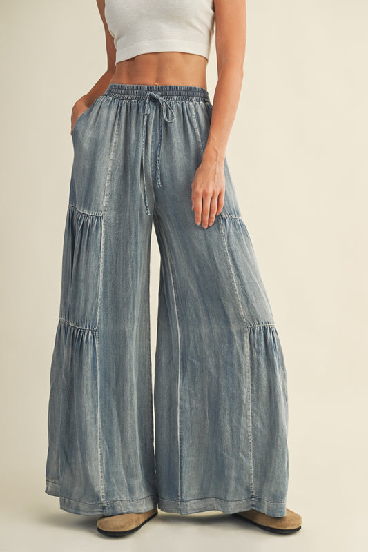 Voluminous Tiered Wide Silhouette Tencel Pant