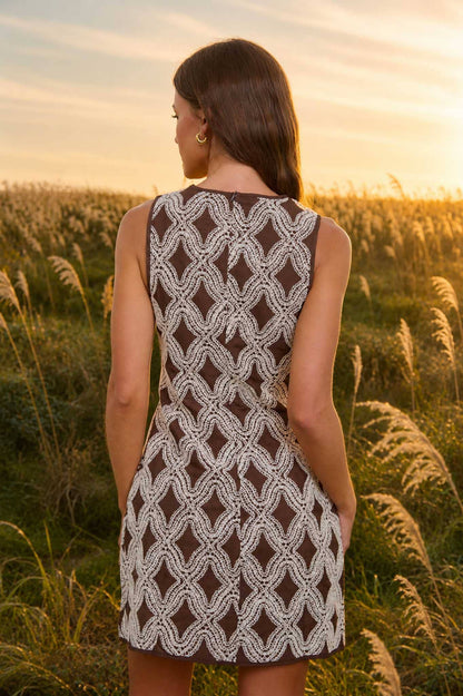 TEXTURED GEOMETRIC SLEEVELESS DRESS