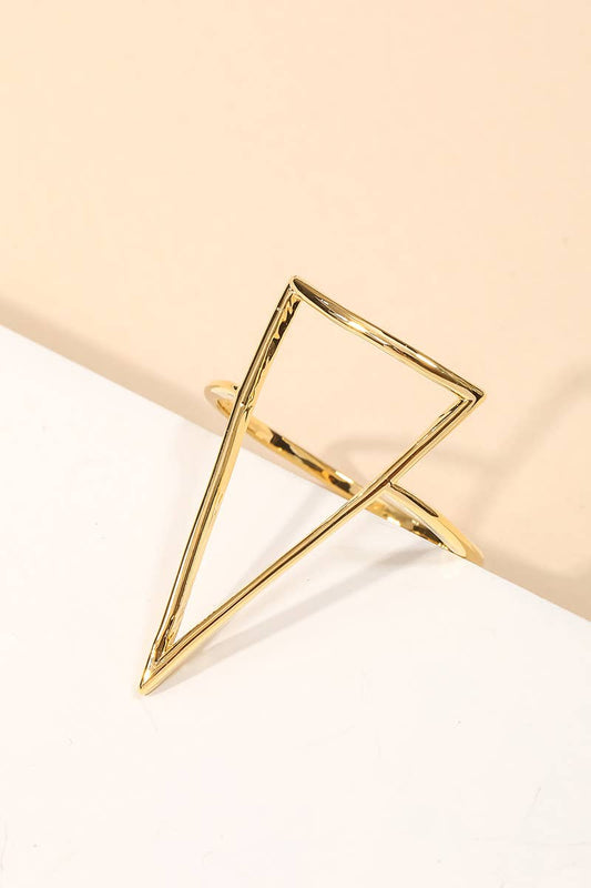 Triangular Cutout Ring