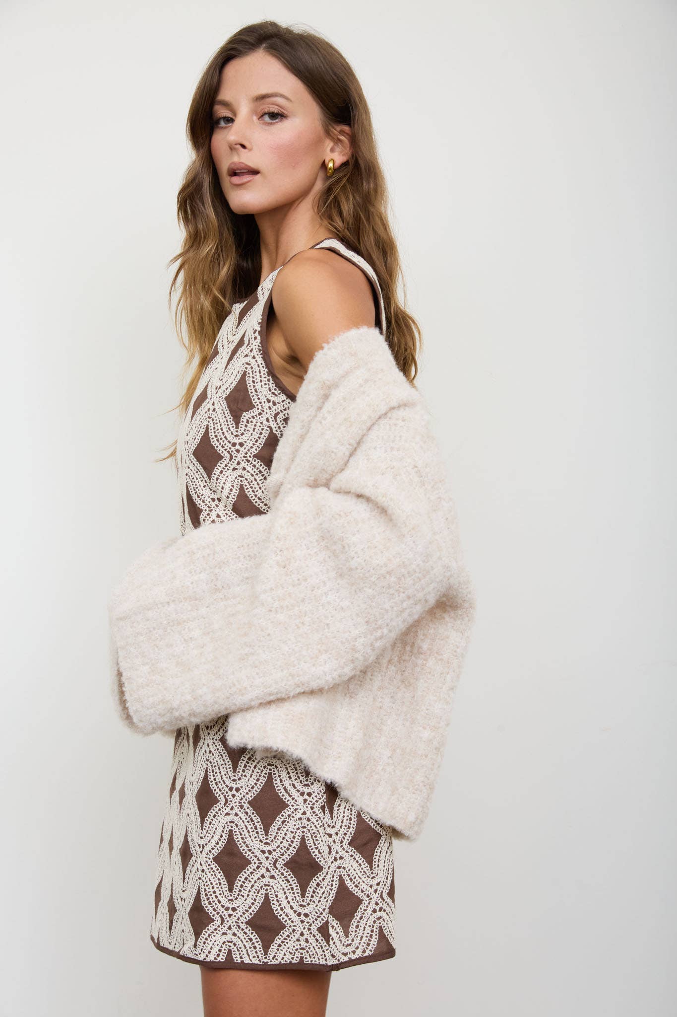TEXTURED GEOMETRIC SLEEVELESS DRESS