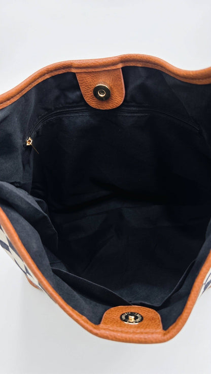 Gina Hobo Shoulder Bag