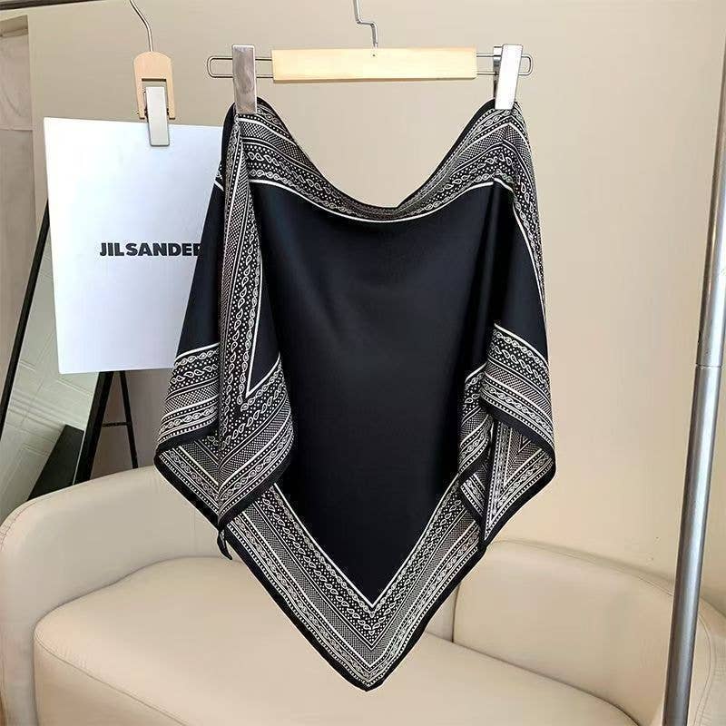 Printed Triangle Scarf – Bandana Style Wrap / Shawl