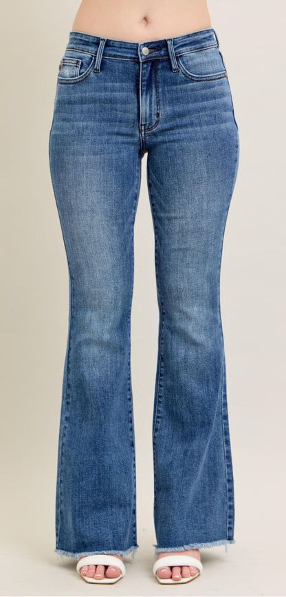 Judy Blue Vintage Wash Flare Fray Hem