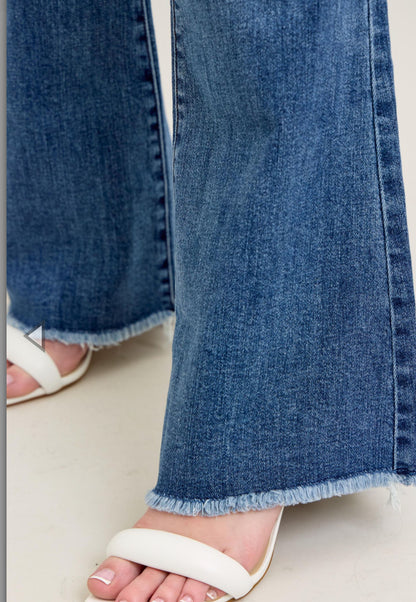 Judy Blue Vintage Wash Flare Fray Hem