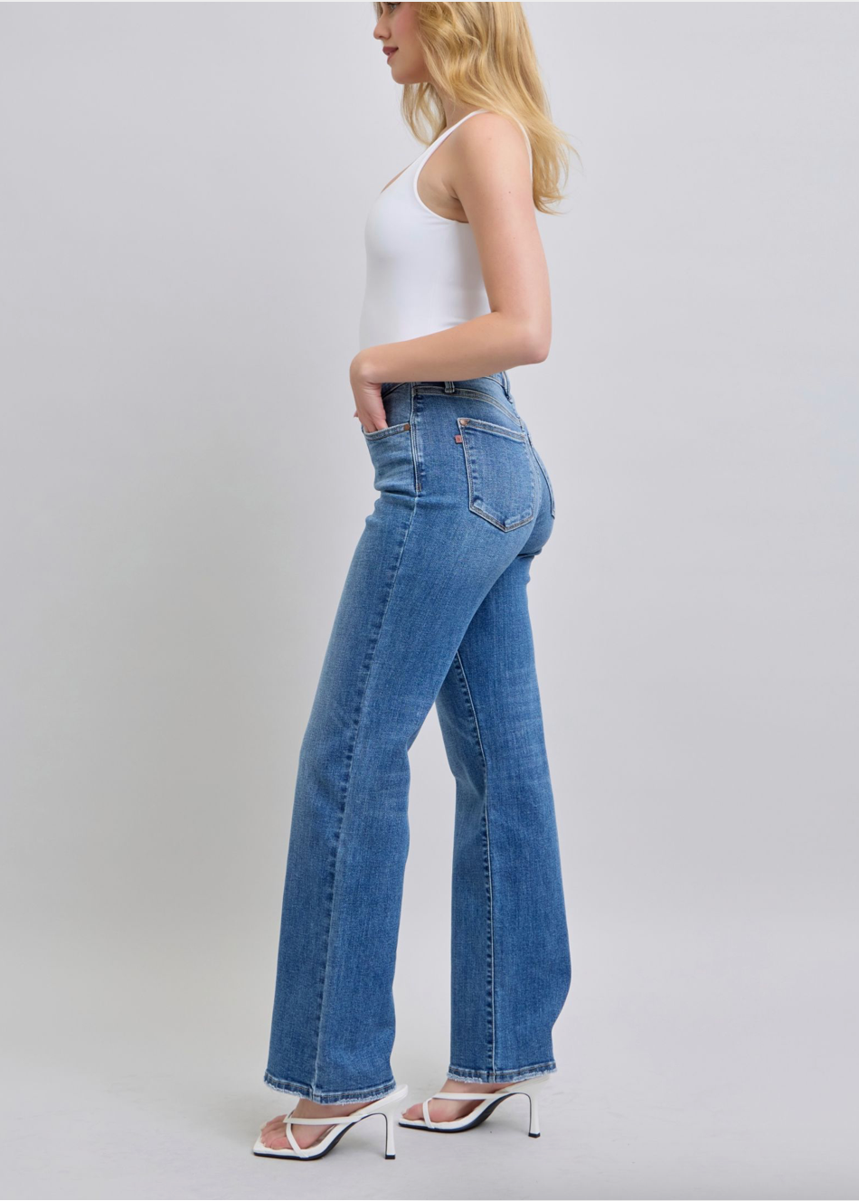 Judy Blue HW V-Front WB Vintage Wash Straight Fit