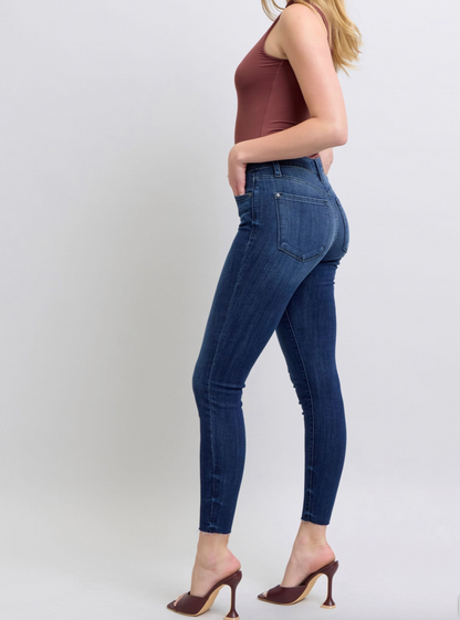 Judy Blue MR Skinny w Raw Hem