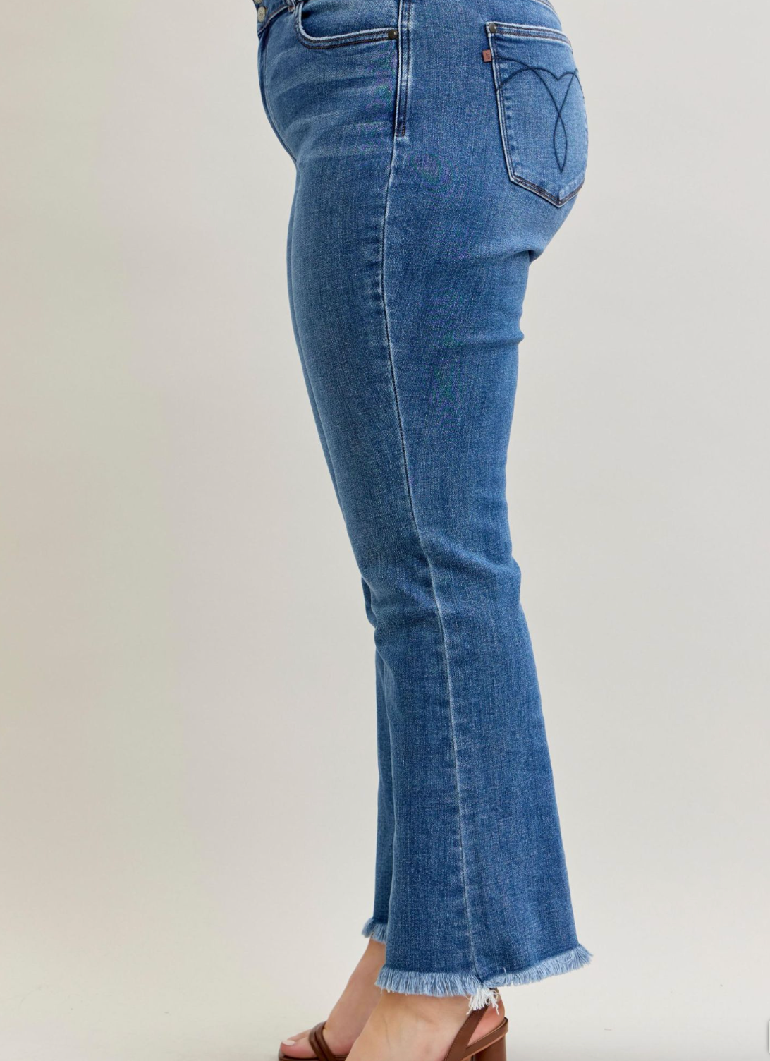 Judy Blue HW Double Button WB & Frey Hem