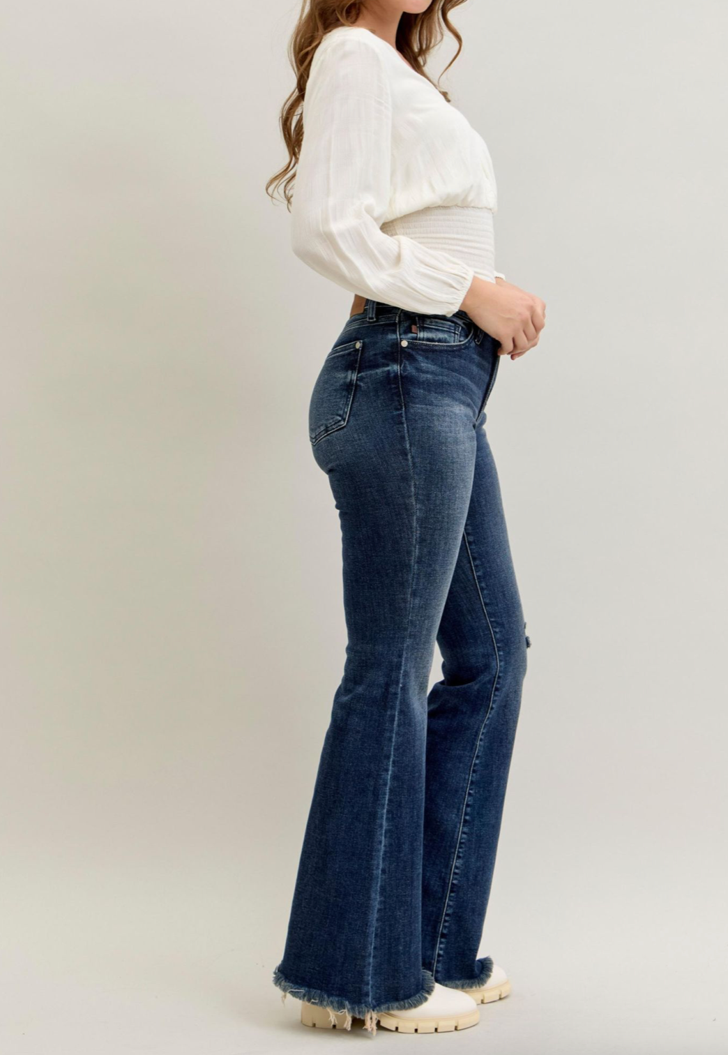 Judy Blue MR Flare Destroy & Fray Hem