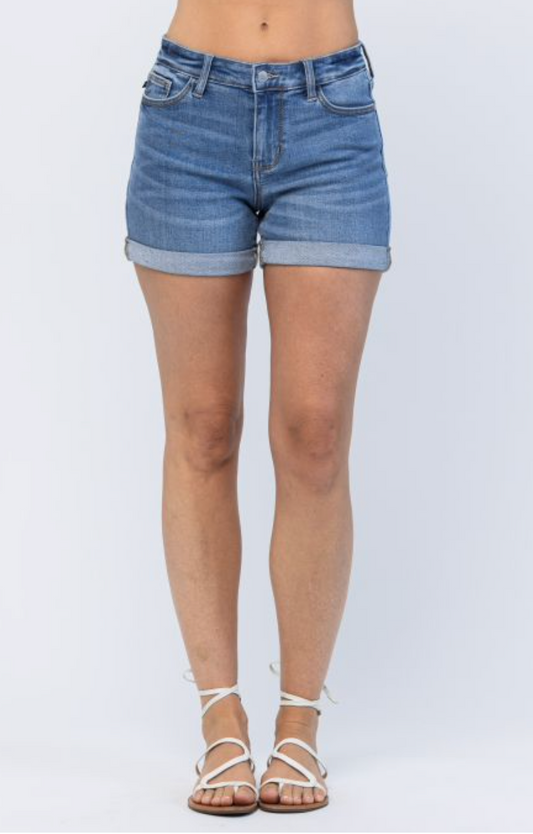 Judy Blue MID-RISE CLASSIC CUFFED SHORTS