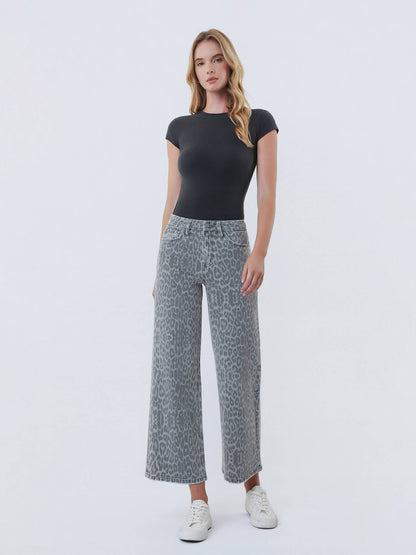 HIGH RISE GREY LEOPARD PRINT CROP