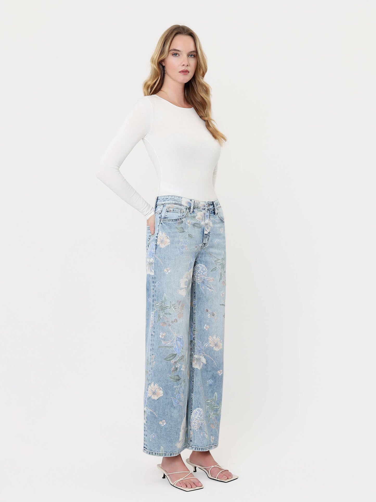SUPER HIGH RISE FLORAL VINTAGE FLARE