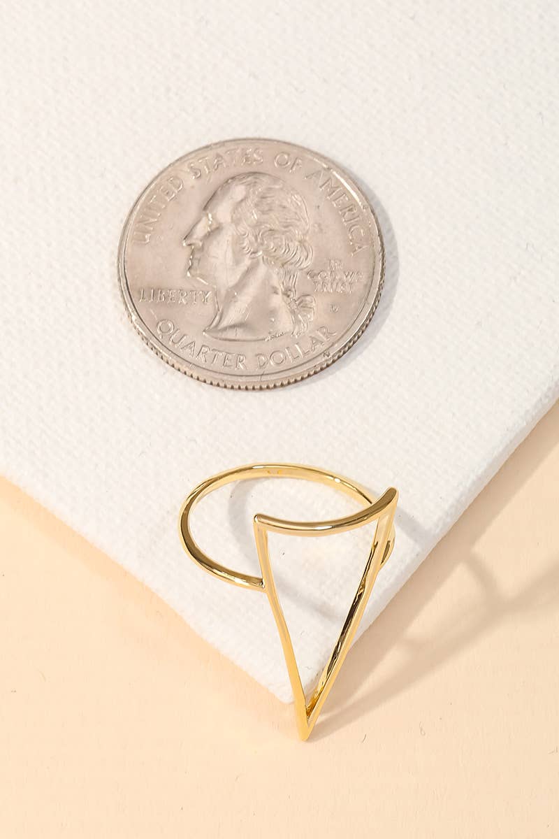 Triangular Cutout Ring