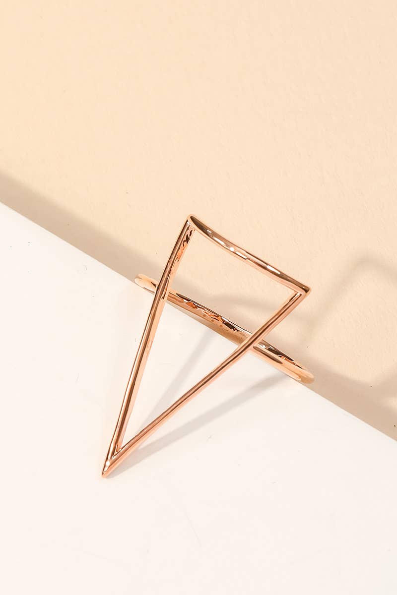 Triangular Cutout Ring