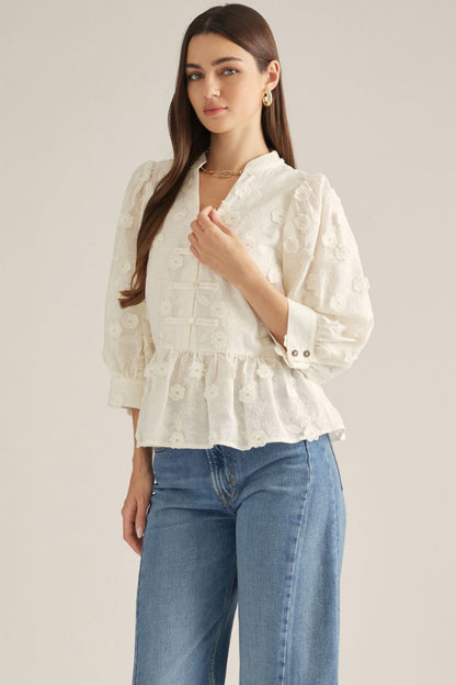 Solid ¾ puff sleeve top