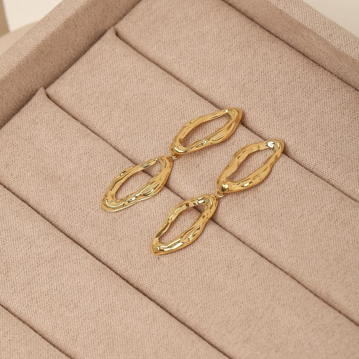 ORGANIC SCULPTED LINK EARRINGS